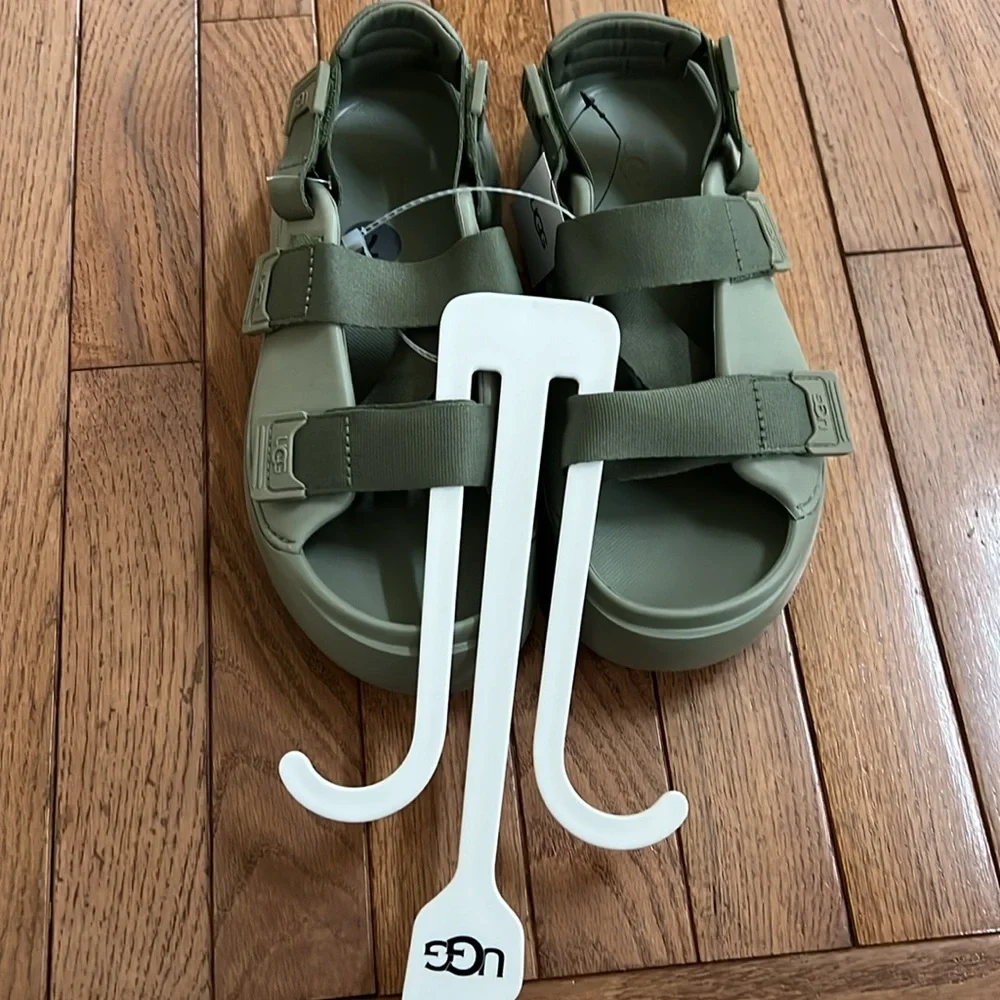 UGG Men’s Stratus Sandal Shaded Clover
